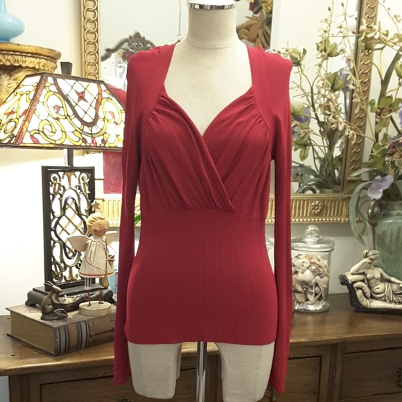 in 2 Sweaters - 🆑 in 2 sweater